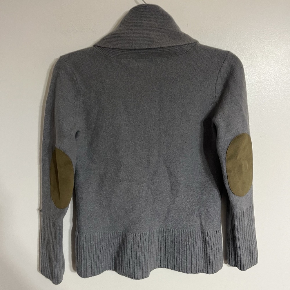 Cabelas 100% Lambs Wool Leather Elbow Patch Cardigan Size Small Gray Shawl Neck - Picture 15 of 15